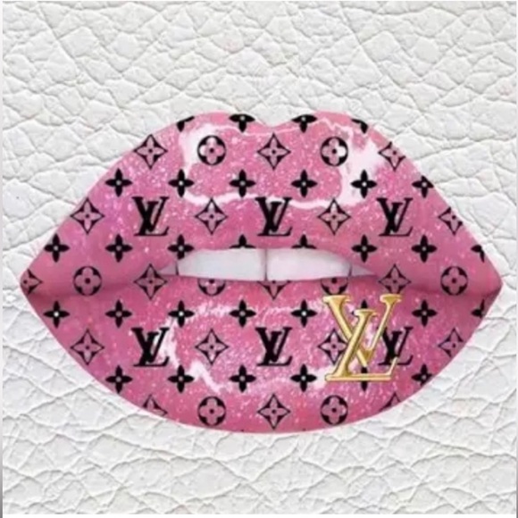 @somanyclosets show listing - Picture 3 of 3